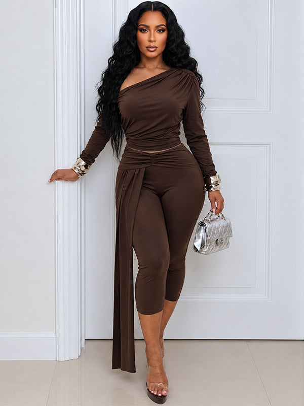 Boat-Neck Top & Draped Capri Pants Set