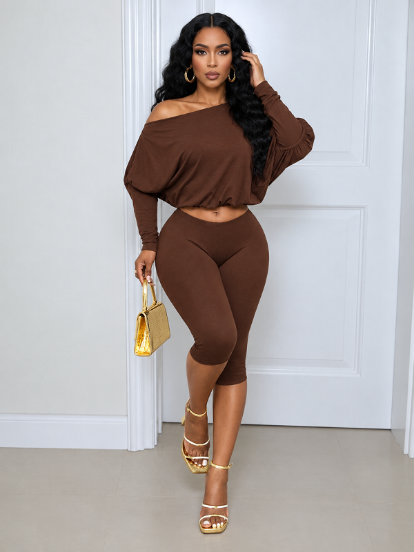 Boat-Neck Top & Capri Pants Set