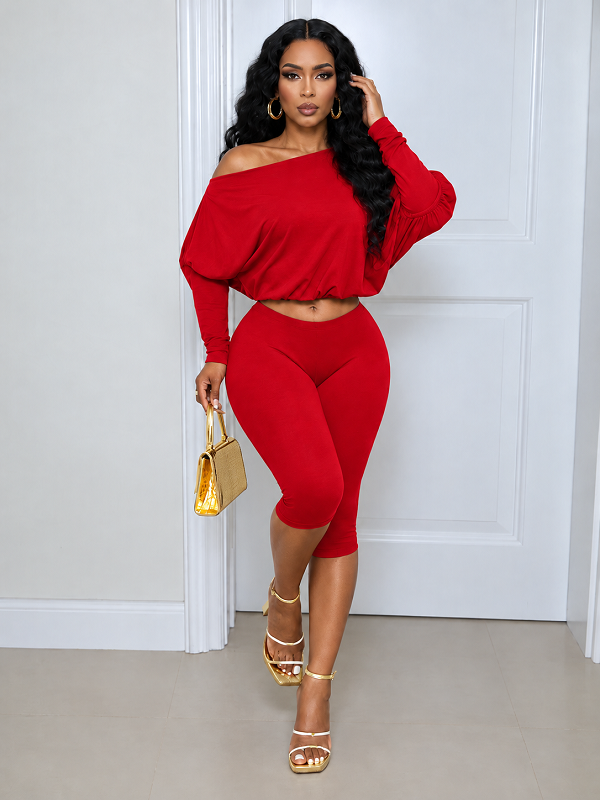 Boat-Neck Top & Capri Pants Set
