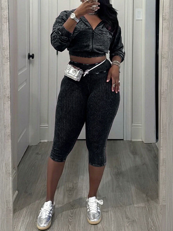 Zip‑Front Cropped Jacket & Capri Pants Set