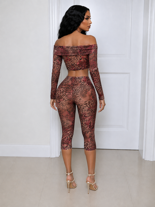 Printed Off-Shoulder Top & Capri Pants Set